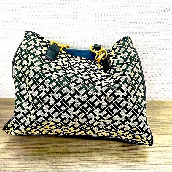 Tommy Hilfiger Monogram Stylish Tote Bag Black and Gold - Picture 3 of 16